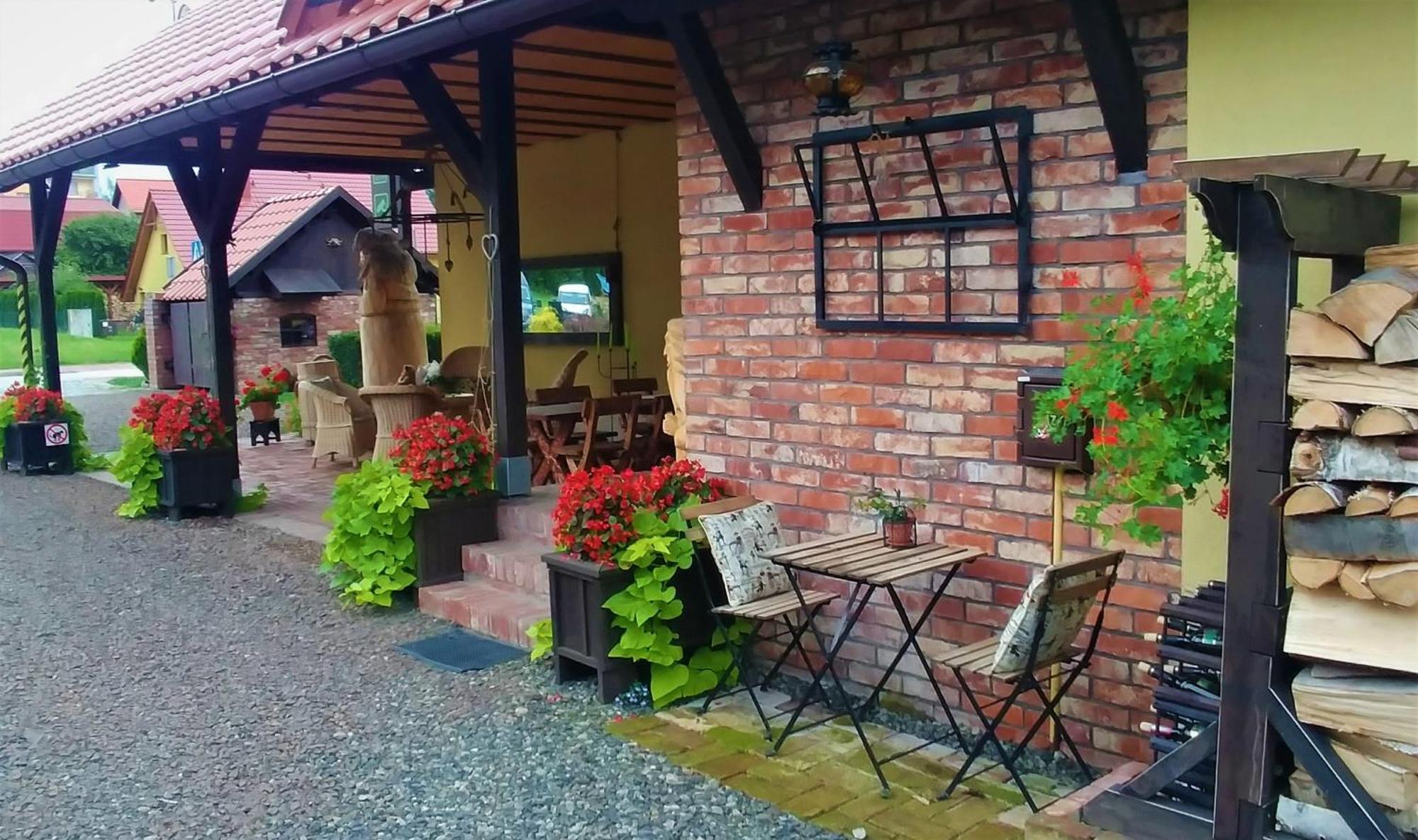 Willa Axla Z Weranda Ogrodem I Parkingiem Кудова-Здруй Экстерьер фото